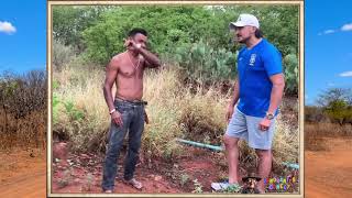 NEGÃO FICA BRAVO QUE CHARLLES DEMORA PRA CHEGAR PORQUE FICA FAZENDO MUSCULAMENTO...😂