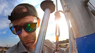 Sailor With FEAR OF HEIGHTS Replaces Masthead Light 😱 Sailboat Story 227