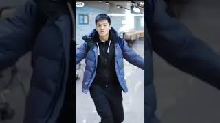 Fan zhendong dancing