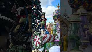 Disney New Years Eve Holiday Parada 2023