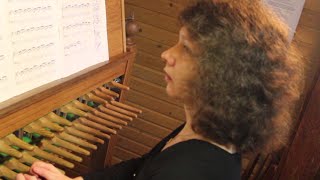 J.S.Bach - Prelude in C Major from WTC, Galina Elshaeva, Carillon, St.Petersburg