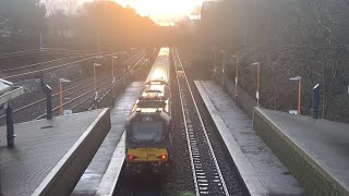 82304 races through The Hawthorns with 68008 DRS on the rear