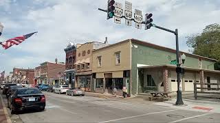 Walking Downtown Paris KY