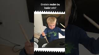 Albert Einstein Neden Bu Kadar Zeki? #shorts