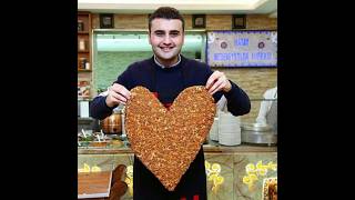 Shef Burak with his dihses#like #foodie #foryou #champion