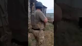 SOLDIERS DISPLAYING FOREIGN FLAGS IN FRONT LINE | #shorts #ukraine