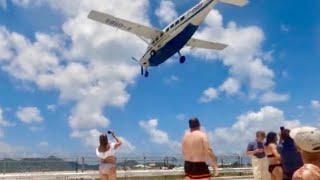 ST MAARTEN 🇸🇽 AIRPLANES ✈️ LANDING 😳 AND TAKING OFF