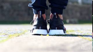 ADIDAS NMD_R1 PK "TRICOLOR/BLACK" - Live 360º