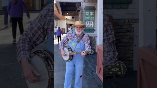 🍎🪕🍏 Banjo pickin’ with Apple Jack at Dollywood