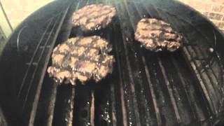 Grill Grate Hamburgers. No Flare Ups!!!