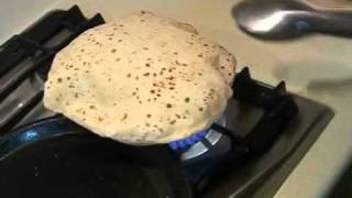 Magic Fire Bread. (chapati. roti) pan magico.