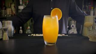 The Cocktail Club. How to make a Harvey Wallbanger. Recipe by Chino Márquez.