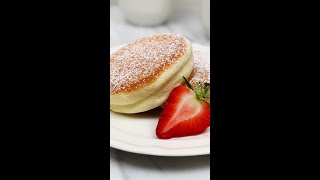 Fluffy Soufflé Pancakes #Shorts