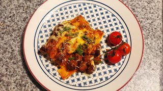 SPINACH AND RICOTTA CANNELLONI with meat balls in tomato sauce🍝. Stuffed pasta authentic recipe