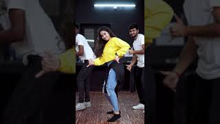 Kacha Badam Song Dance 💃🏻  | #Deepthisunaina #Shorts #Youtubeshorts #6