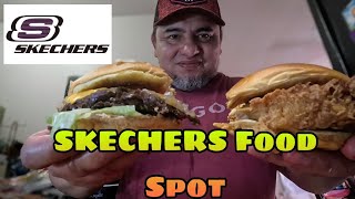 La comida de Skechers food spot. Sera Buena?