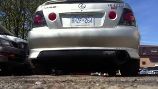 01 Lexus IS300 with hks super dragger 2 exhaust