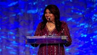 Rupal Thanawala Accepts TechPoint Trailblazer Mira Award