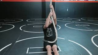 How to climb the rope with a V-sit