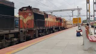 INDIAN RAILWAYS | Purna Jn - Hyderabad Express arrives at Lingampalli