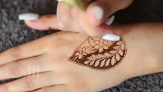 stylish modern mehndi designs for back hand || back hand mehndi designs simple || mehendi designs