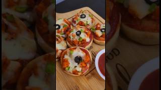 Mini Pizzas Recipe #shorts #viral #trending #ytshorts #recipe #minipizzas #rehanaflavours