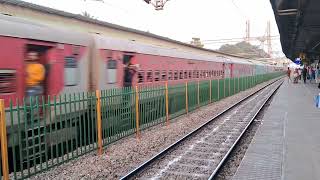 12540 Lucknow Charbagh Yesvantpur SFexpress skipping Krishnarajapuram Station #railfanning #railfans