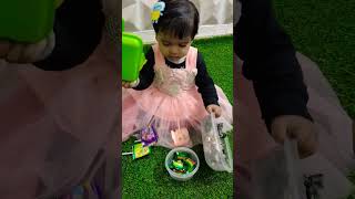 cute baby 💕 lollipop 🍭 Lunch box 🎁 chooses #shorts #trending #viral #viralshorts