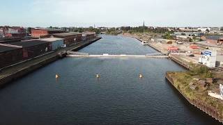 Lübecks Ponton-Brücke aus der Luft