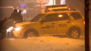 NYC Blizzard 2010, stuck taxi part 2