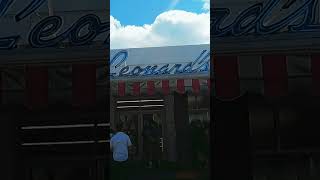 Leonard's Bakery in Oahu: Home of Hawaii's Famous Malasadas