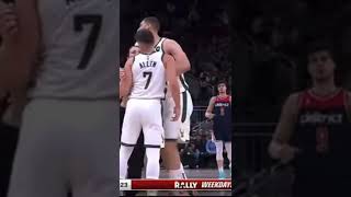 Tomas Satoransky Clotheslines Grayson Allen