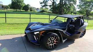 2023 Polaris Slingshot R, 1300 miles, technology package, bikini roof