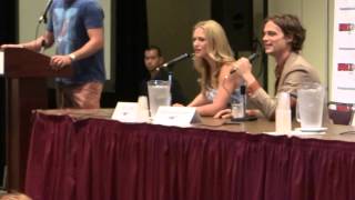 Criminal Minds Q&A with A.J. Cook & Matthew Gray Gubler at Fan Expo Canada (Part 1 of 4)