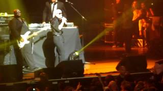 PITBULL - Krazy (Live Zénith Paris 2012)