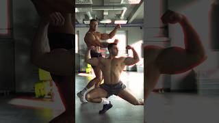 Bodybuilding vs Natural-Bodybuilding #gym #fitness #posing #muscle