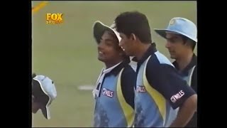 Ajay Jadeja run-out of Chaminda Vaas, 1999 Aiwa Cup #highlights #indvssl