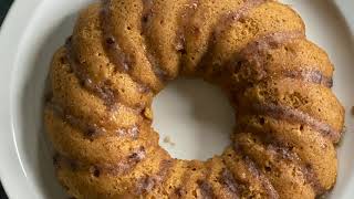 Eggless Banana Walnut Cake Made In Microwave In 3 Minutes | बिना अंडे के केले से ३ मिनट में बनाए केक