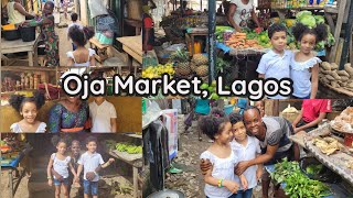 Oyinbo Twins Visit a Traditional Nigeria Market