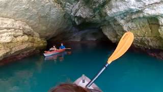 Canoa nella costa del Parco del Gargano - Puglia