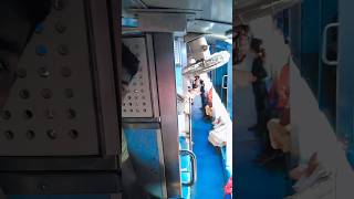 #railway# trainvideo station ka video kitni fast train chal rahi hai train mein pahle jaisa bheed na