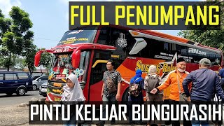 PENUMPANG FULL SEMUA, SITUASI PINTU KELUAR TERMINAL BUNGURASIH SURABAYA