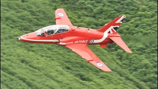 RED ARROWS VISIT THE MACH LOOP!