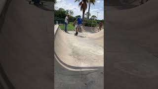 Day 1 of doing 3 kickflips every day till 1000 subscribers