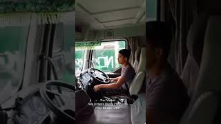 Driving of stone Brother chenglong truck