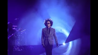 Maxwell Performs Michael Jackson Tribute "The Lady In My Life" | Billboard Music Awards 2022