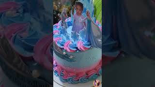 Decorating frozen cake" Elsa' #shortvideo #cake #trending #viral