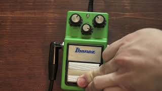 GEAR NERDS - Ibanez TS9 Tube Screamer pedal demo (no talking)