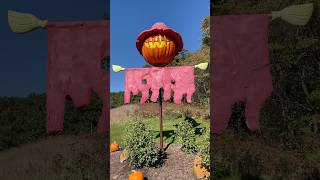 Autumn Decorations at Lewis Adventure Farm & Zoo. #halloweendecorations #fallfun #halloweenevent