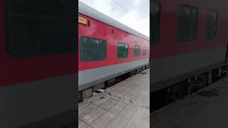 22122 Lucknow - LTT Superfast Express at Bhusaval Junction